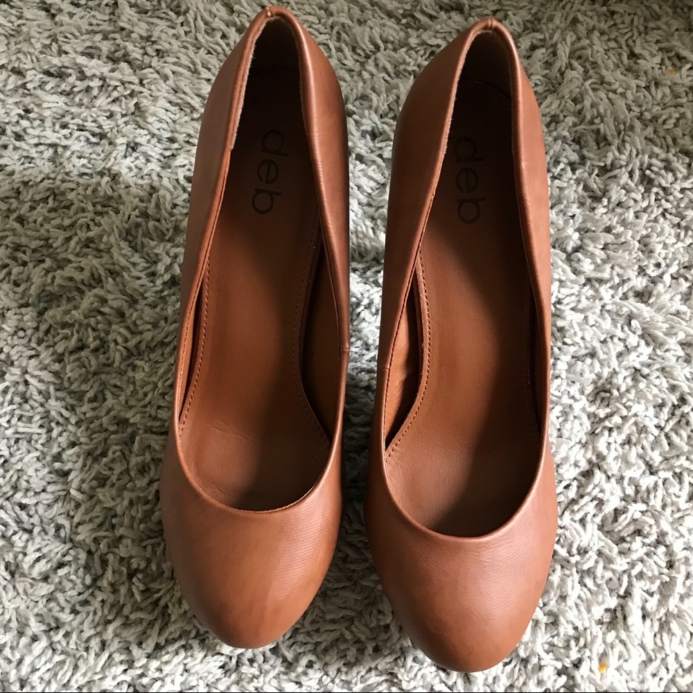 Deb wide width heels